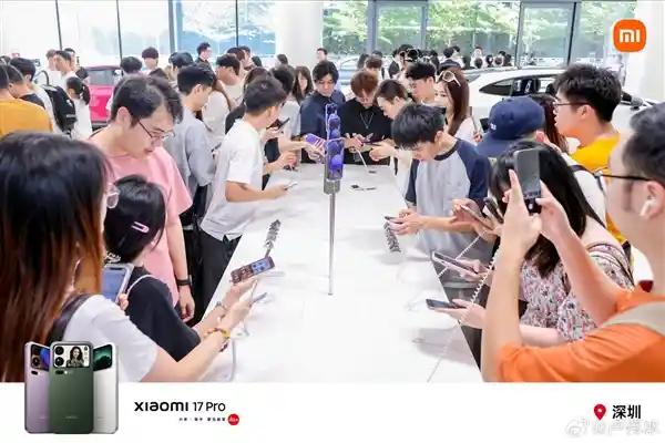 小米17系列引爆十一黄金周,卢伟冰:销量狂飙亮眼