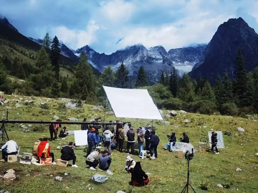 《追光少年：高原逐梦之旅》