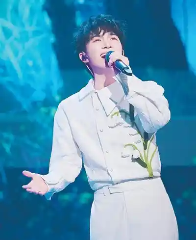 周深：平凡中的非凡之声