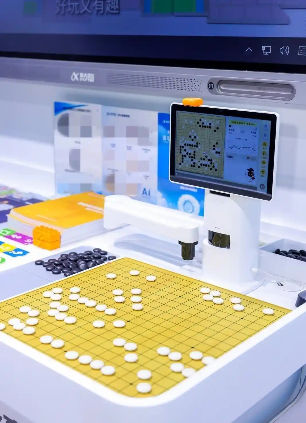 阿尔法蛋引爆2025亚洲教装展:学前教育数字化新纪元开启