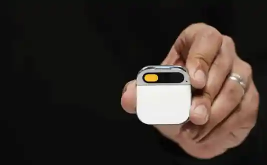 OpenAI首款智能硬件重磅曝光,AI革命即将落地!