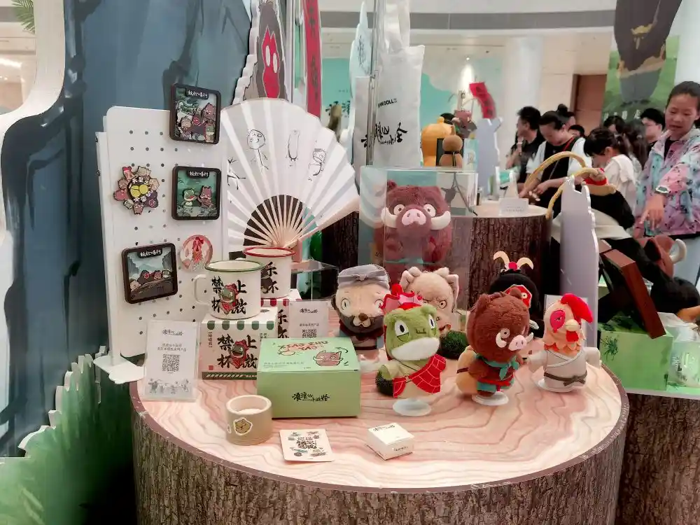 电影+引爆暑期文旅新热潮，跨界融合点燃消费激情