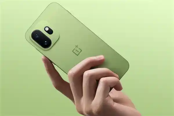 一加15T震撼登场:3799元起,小屏旗舰再定义!